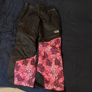 Girls north face easy crow, snow pant medium